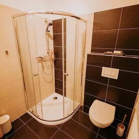 Design Studio, 400m From The Square Apartamento Plzeň