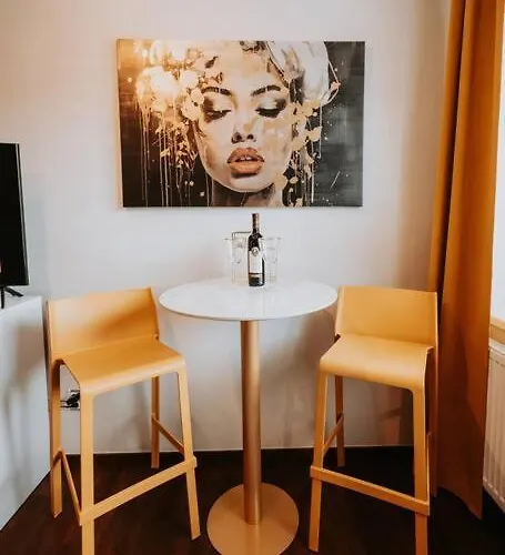 Design Studio, 400m From The Square Apartamento *